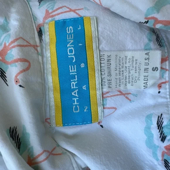 100% Cotton - Flamingo Print Button Up Shirt - Charlie Jones Size S - USA Made - Picture 4 of 5